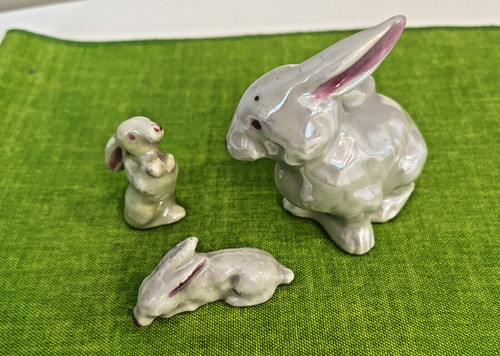 Bunny rabbit figures - 3,